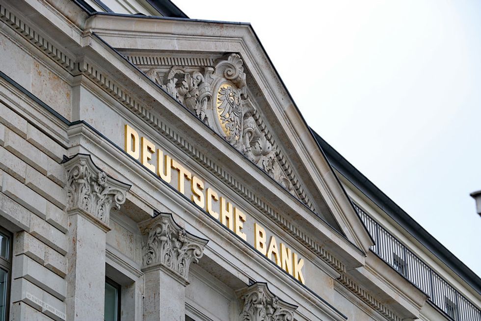 Deutsche Bank Exec Who Oversaw Trump Loans Commits Suicide