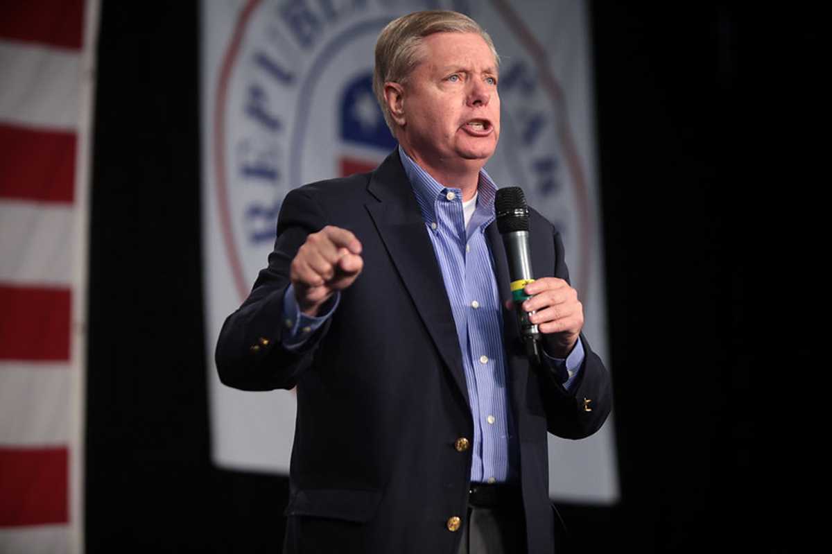 'Draft Lindsey Graham!' MAGA War Opponents Troll America's Loudest Hawk