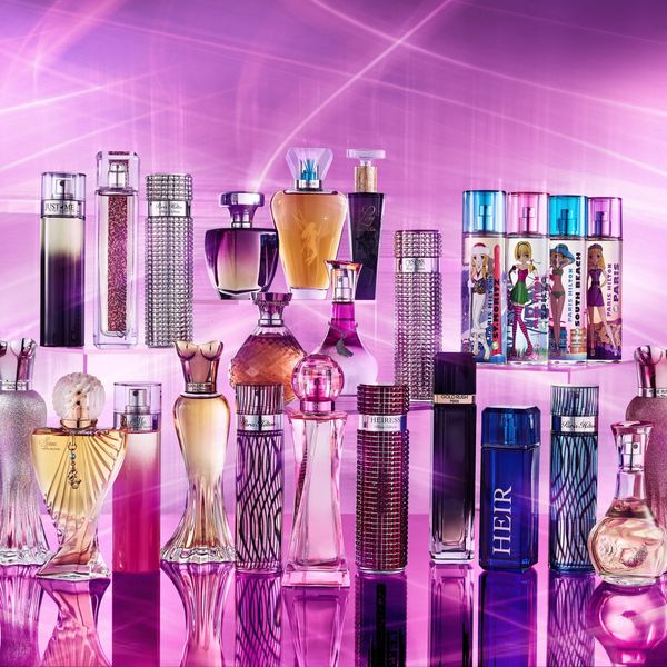 2019 - Celebrity Perfume Ads Fashion Magazine Fragrances, Campaign  Marketing Advertisements