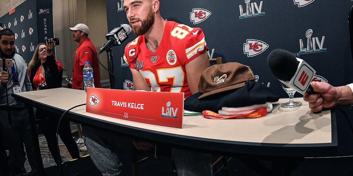 Chiefs' Travis Kelce joined in kneeling protest, but he's facing