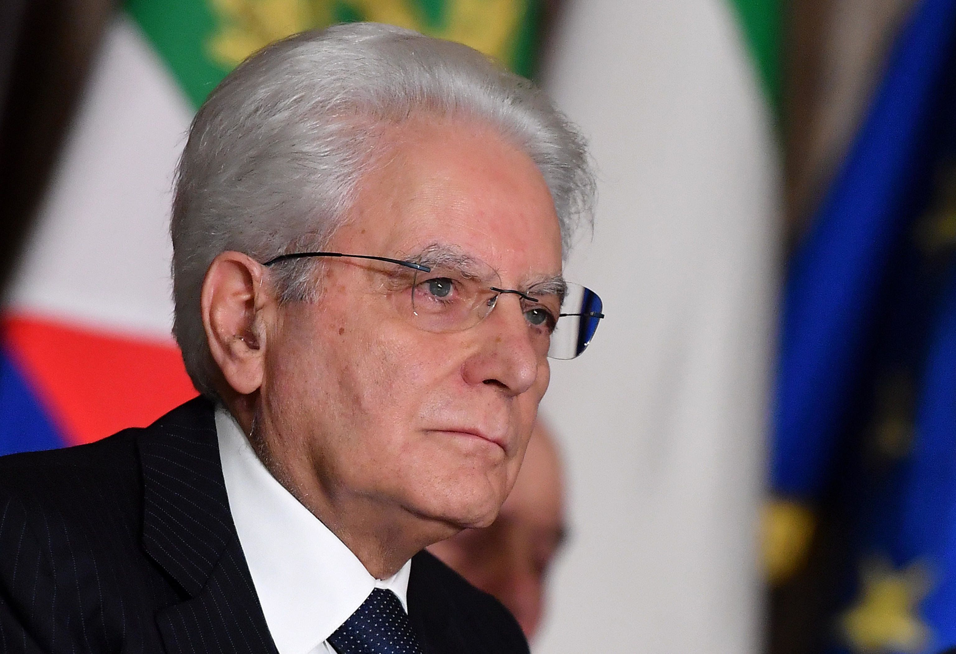 Mattarella ieri difendeva i cinesi. Adesso protegga il Nord dalle tasse