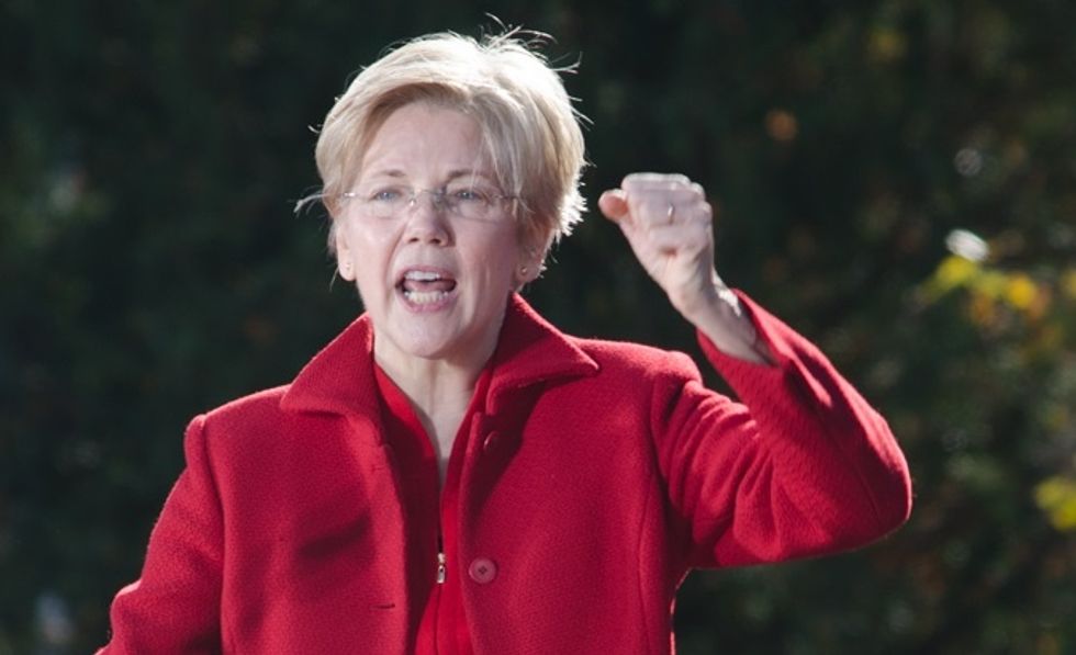 Warren Rakes GOP Fatcat Adelson In His Own Vegas Newspaper