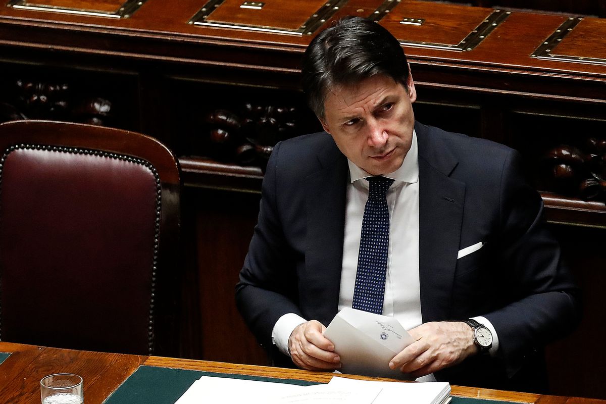 Giuseppi, l’infettivologo del popolo, mette in quarantena pure Zingaretti