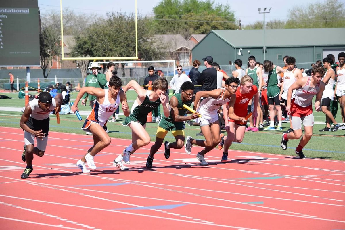 VYPE U: Strake Jesuit Wins Crusader Relays