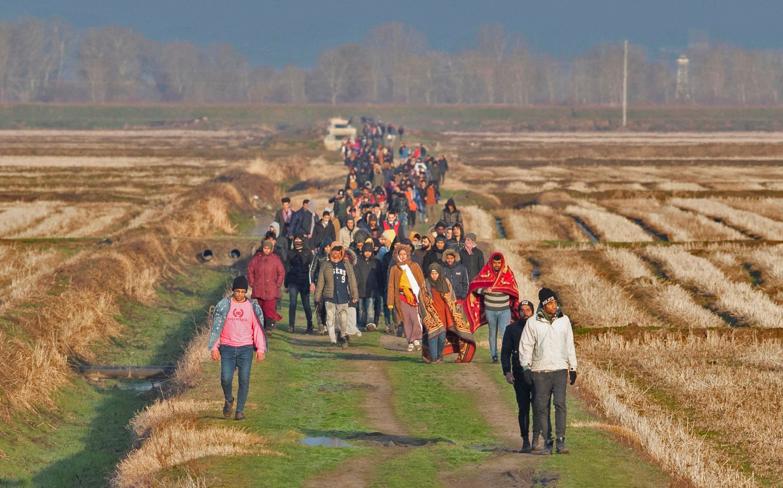 Ricatto turco: 120.000 migranti ai confini