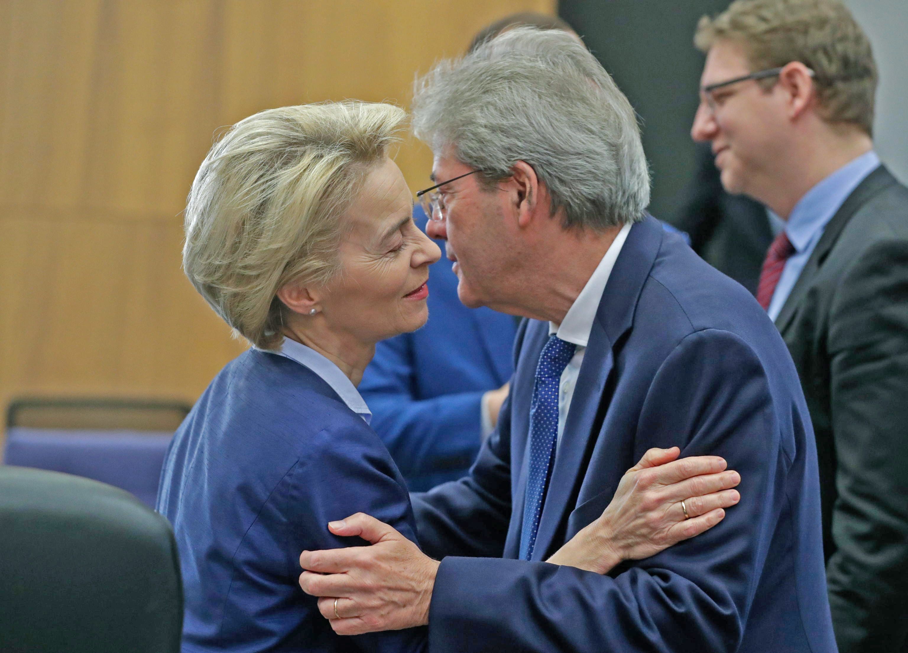 L’Ue e il Pd ci han fregato 18 miliardi. Ora Bruxelles finge di regalarcene 3