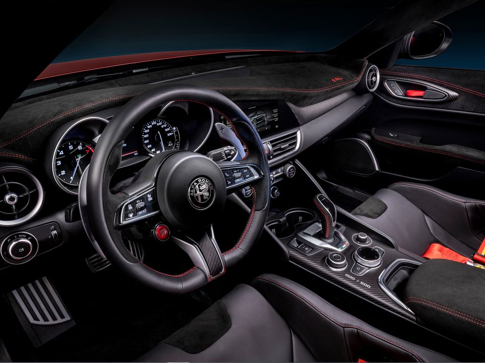2021 Alfa Romeo Giulia GTA