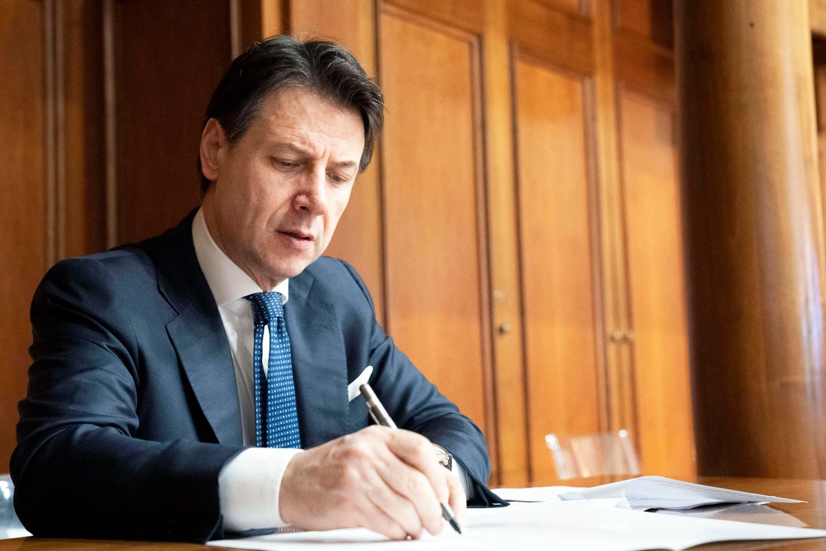 Ora sono tutti contro la Ue, ma il Pd è pronto a tradire