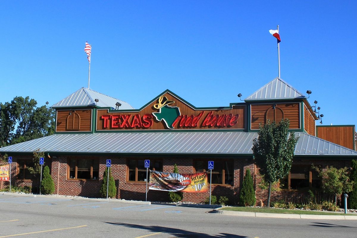 Texas Roadhouse CEO giving up his salary and bonus to pay workers during coronavirus outbreak
