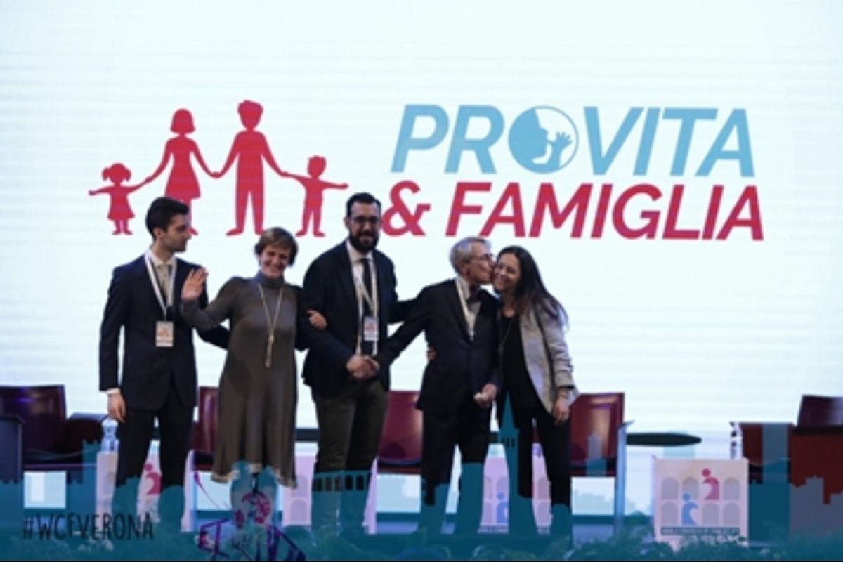 Pro Vita & Famiglia: «La famiglia al centro della politica. Attuale il messaggio del Wcf di Verona di un anno fa»