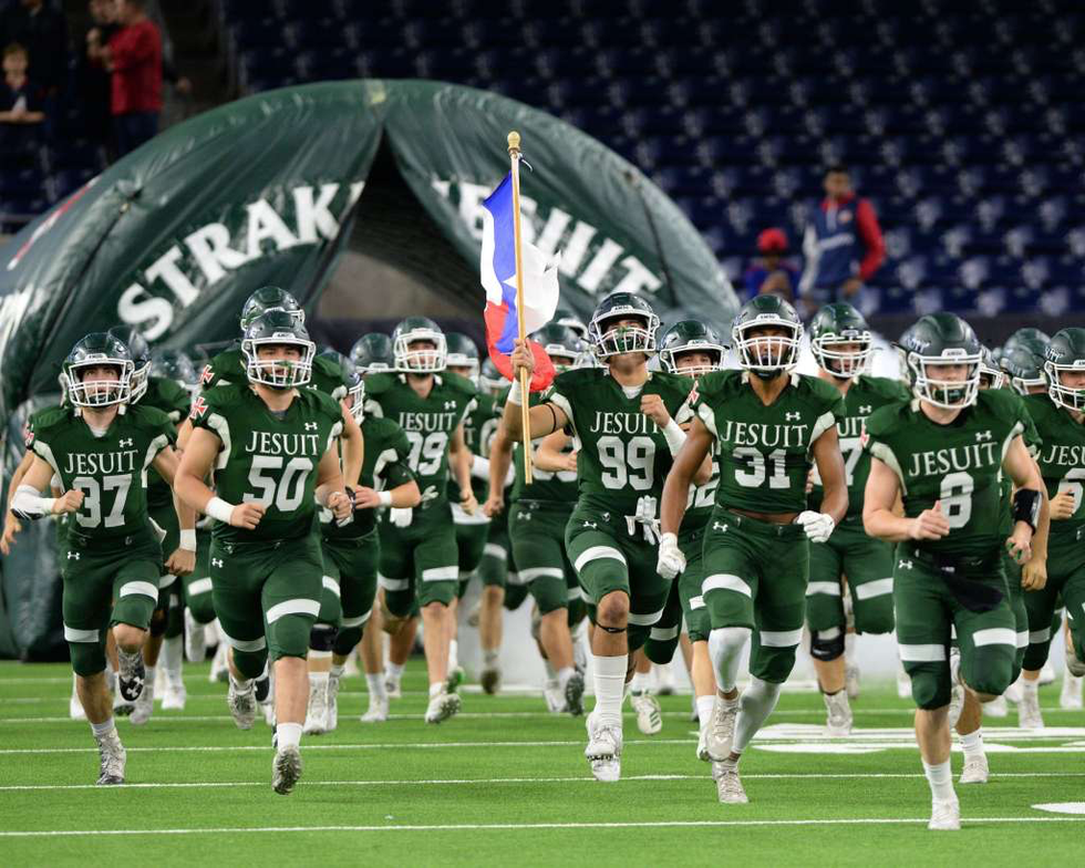 WATCH LIVE: Strake Jesuit takes on Clear Brook in high school