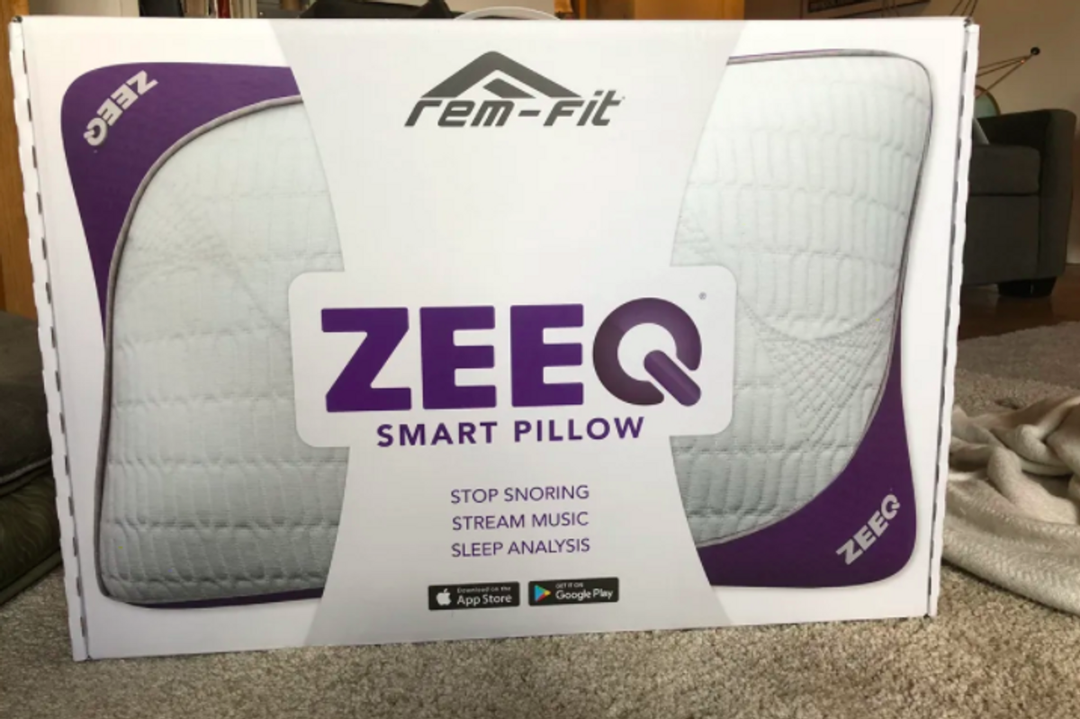 Zeeq smart pillow from REM-Fit