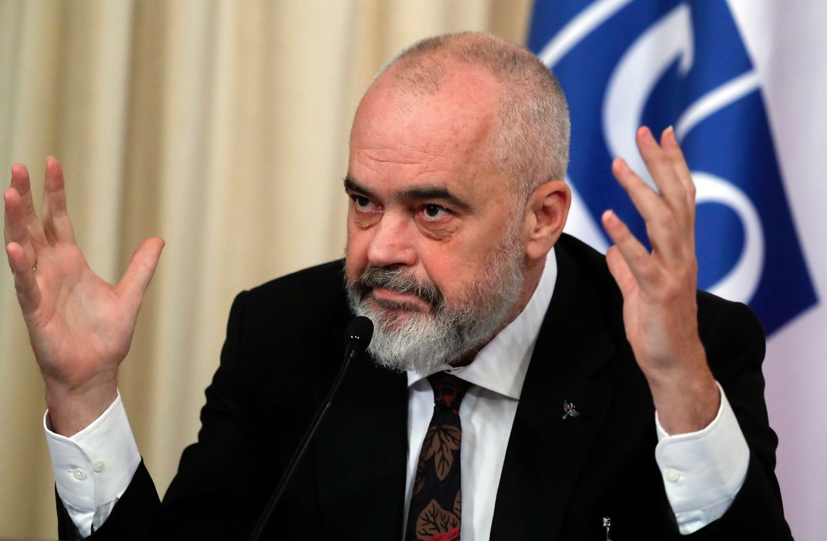 Edi Rama: «Gli aiuti all'Italia in nome di Madre Teresa e mia nonna Veronica»