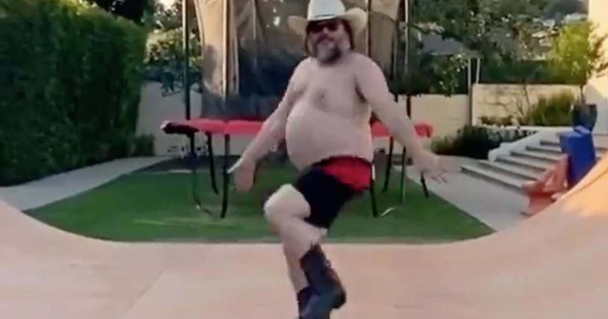 Jack Black's improvisational 'Quarantine Dance' has taken the internet by storm