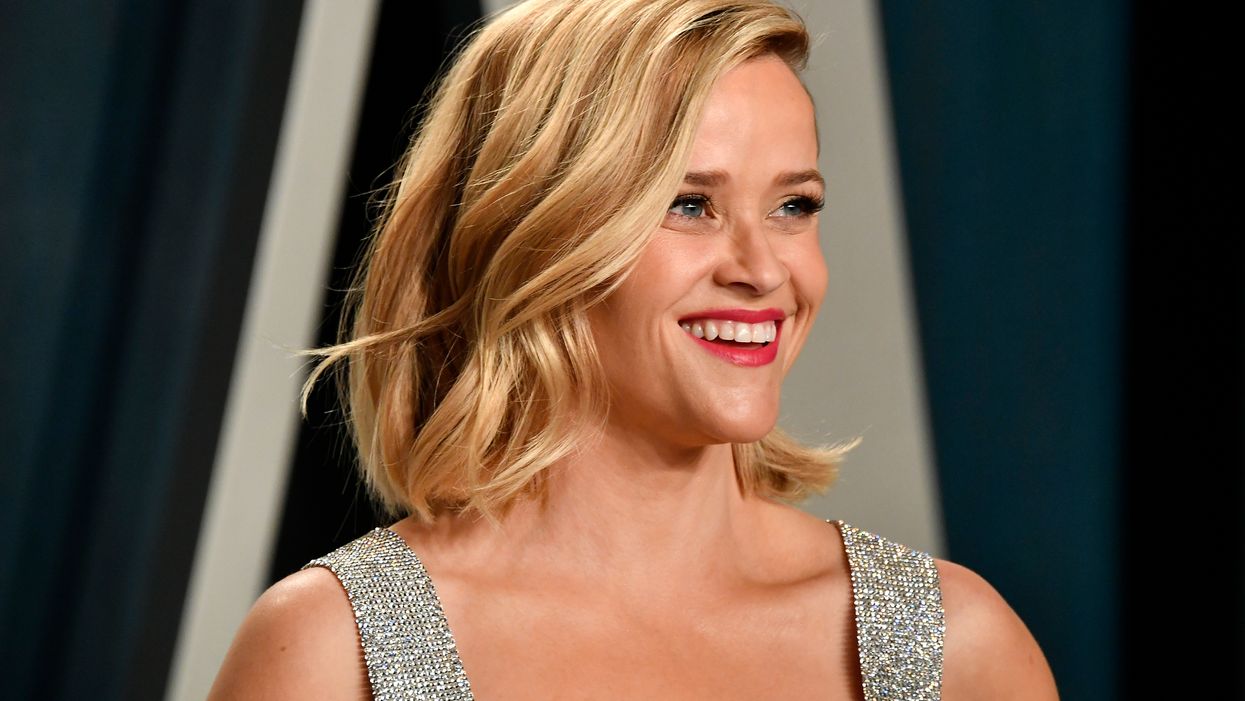 Reese Witherspoon helps create Rosé, and it's the ultimate book club wine