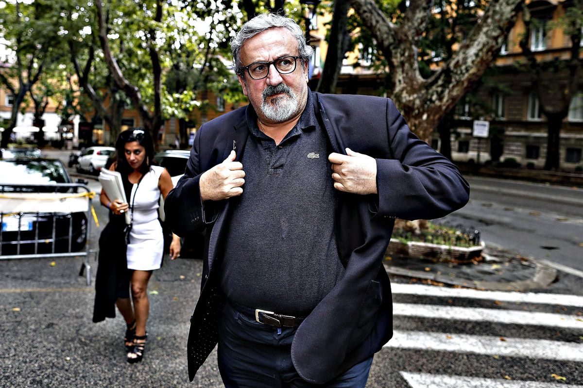 Attaccano la sanità in prima linea, mentre Emiliano blocca gli aiuti