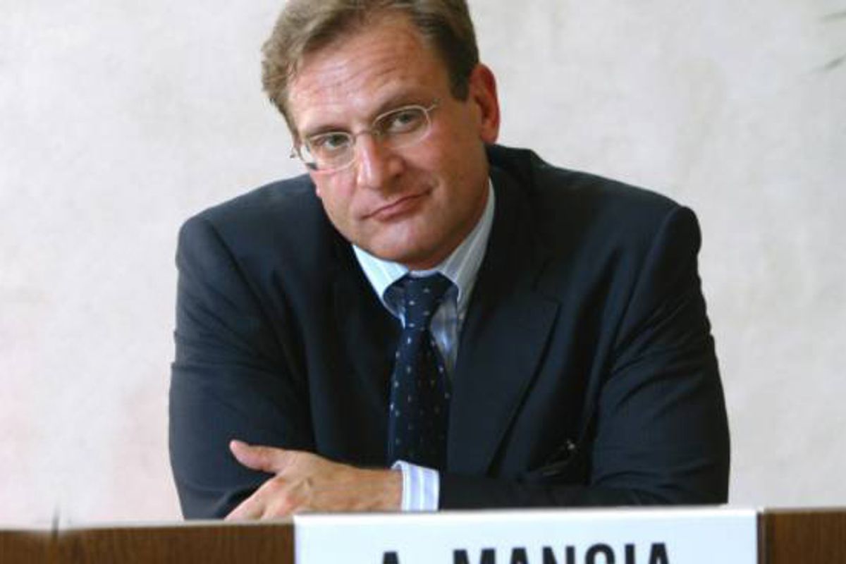 «Il Mes con le condizionalità sbiadite è l’ultima trappola francotedesca»