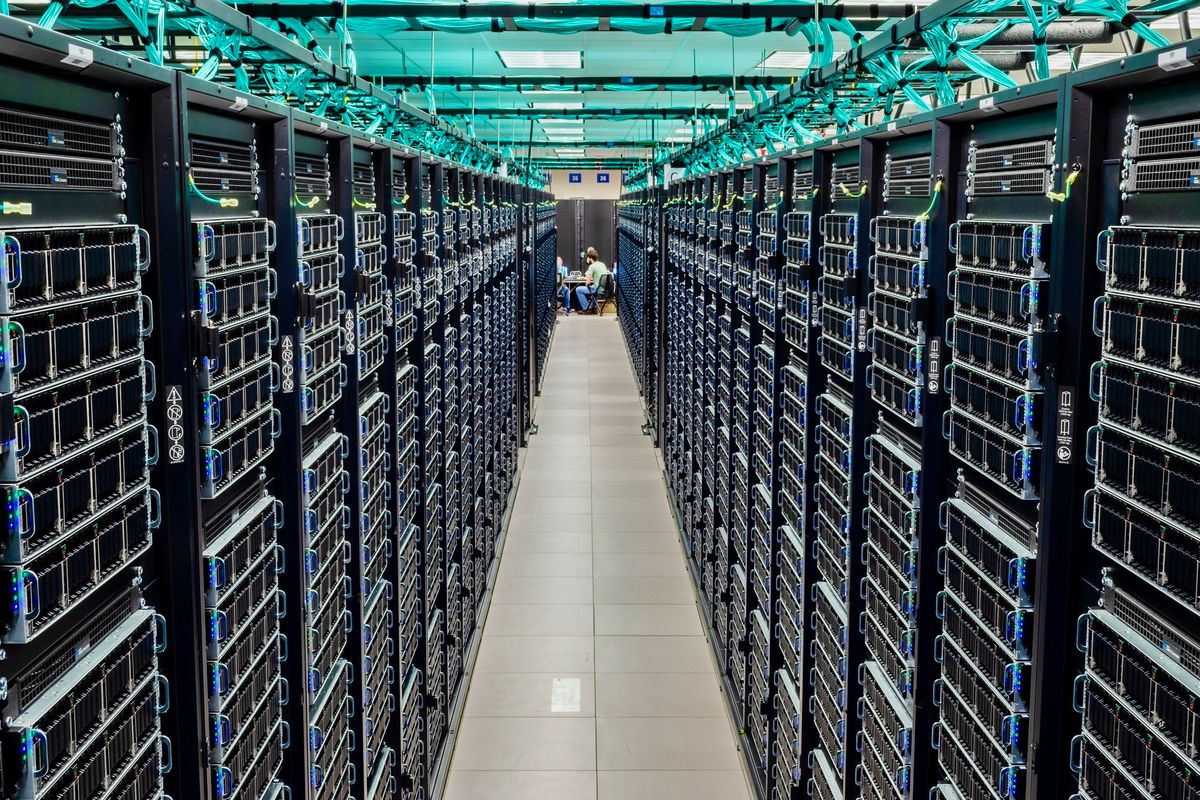 Scientists enlist UT-Austin’s supercomputers in global war on COVID-19