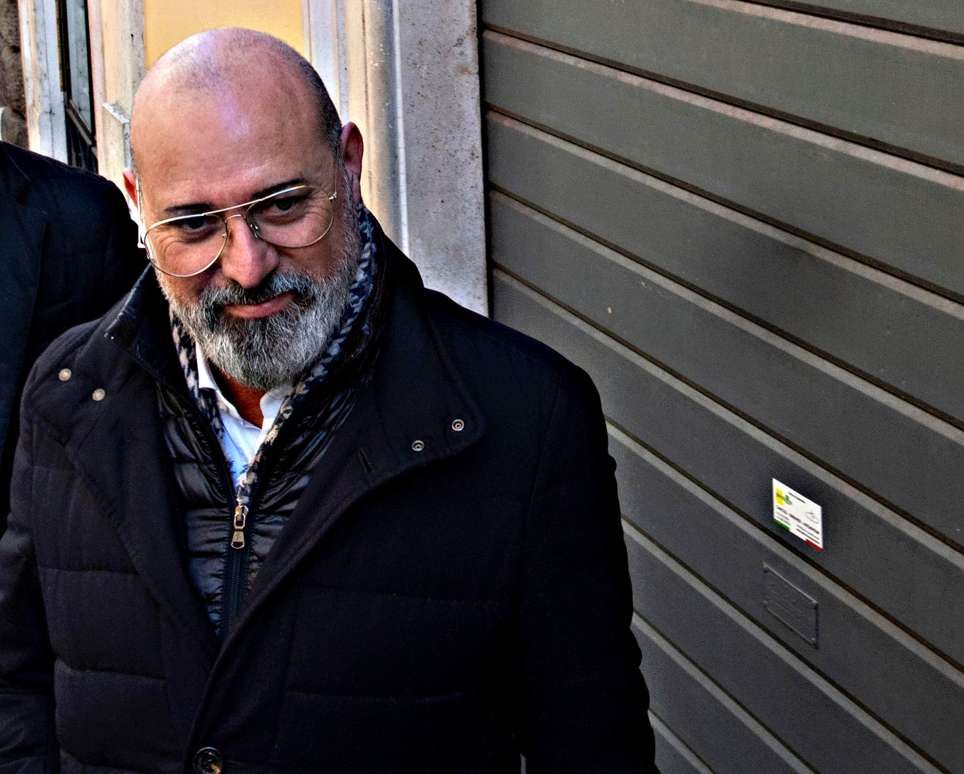 Le mascherine rosse di Bonaccini