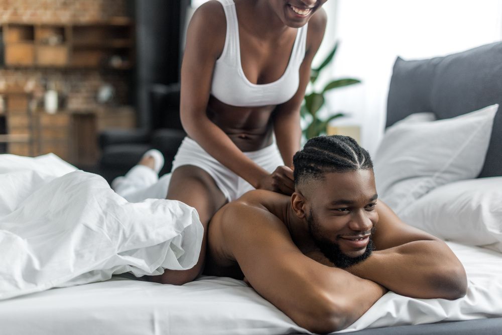 american housewife massage pts Porn Pics Hd