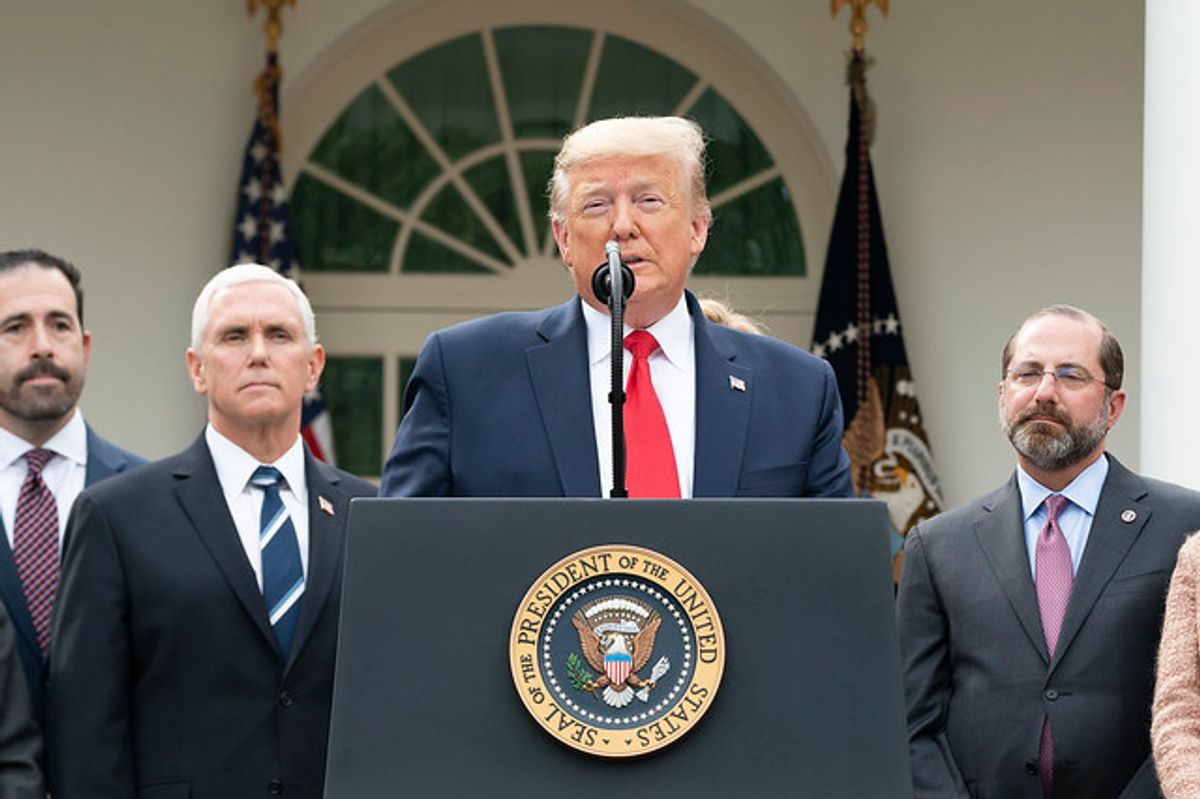 Failed Coup Plotter Trump Refuses To Sign Anti-Coup Pledge In Illinois