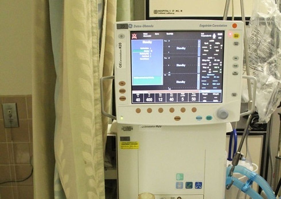 Big Dutch Firm Ripped Off US Taxpayers For Millions On Ventilators