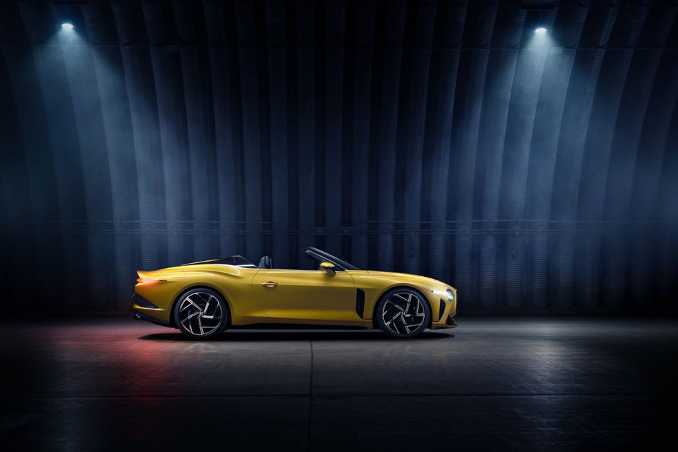 Bentley Zoom Skype Microsoft Teams Snapchat background