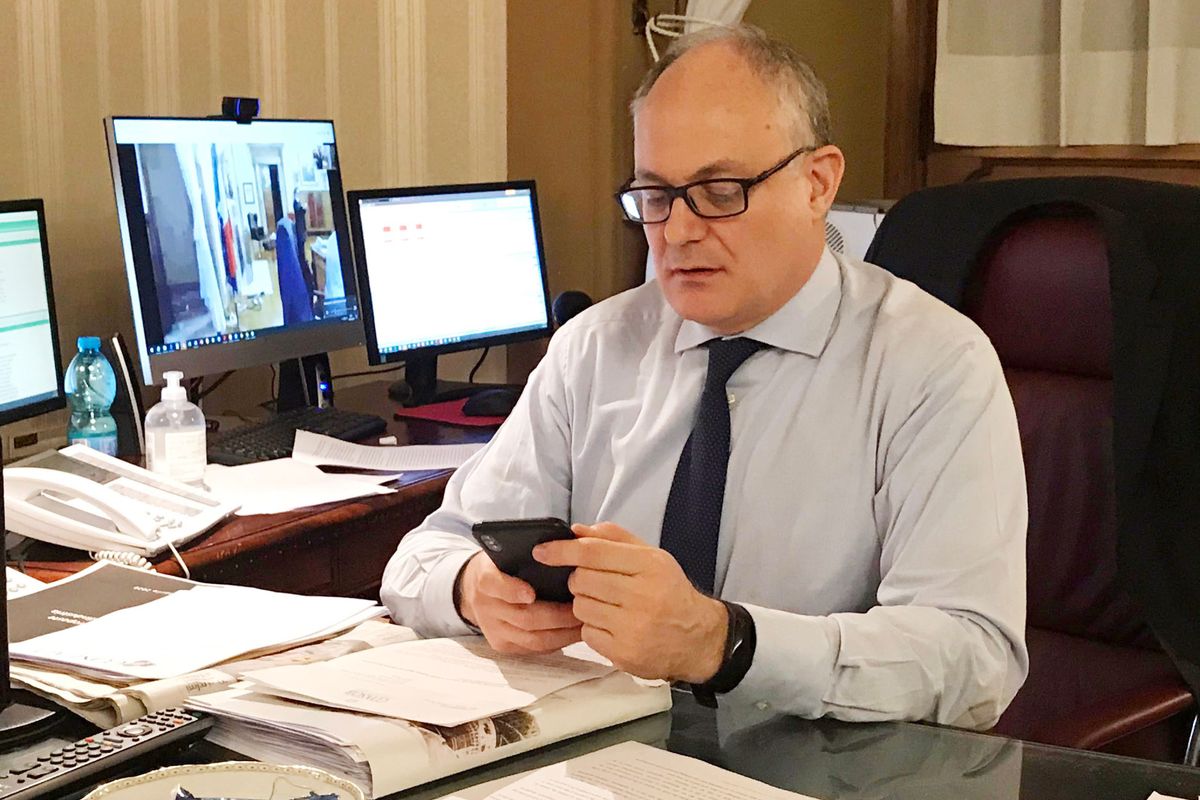 Gualtieri firma il disastro perfetto. Non porta a casa nulla e poi esulta