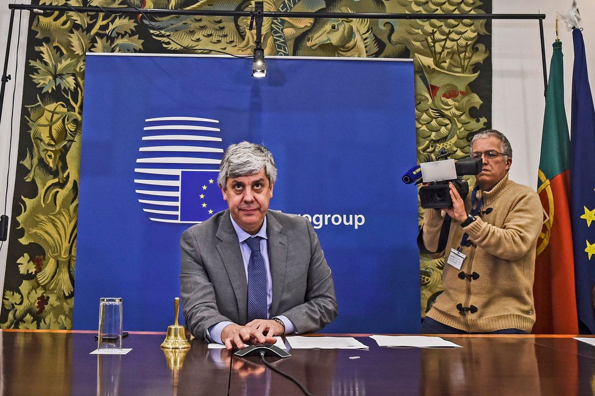 Il Mes c’è, le condizioni pure. Dall’Eurogruppo esce il peggior patto possibile