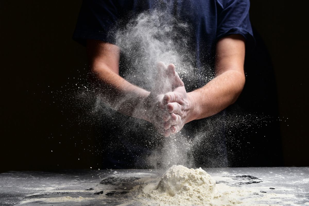 Cuciniamo insieme: la pizza dolce di Pasqua e le uova farcite