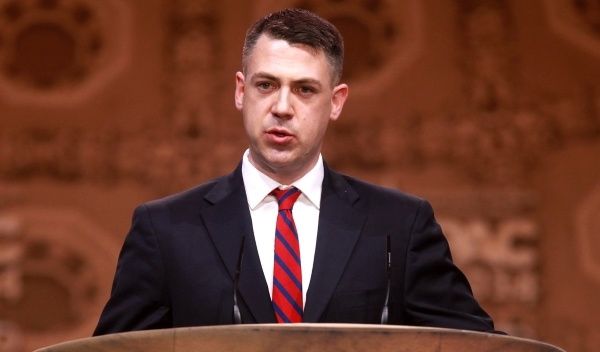 GOP's 'Working Class' Agenda Is A Feeble Echo Of Fox News Obsessions