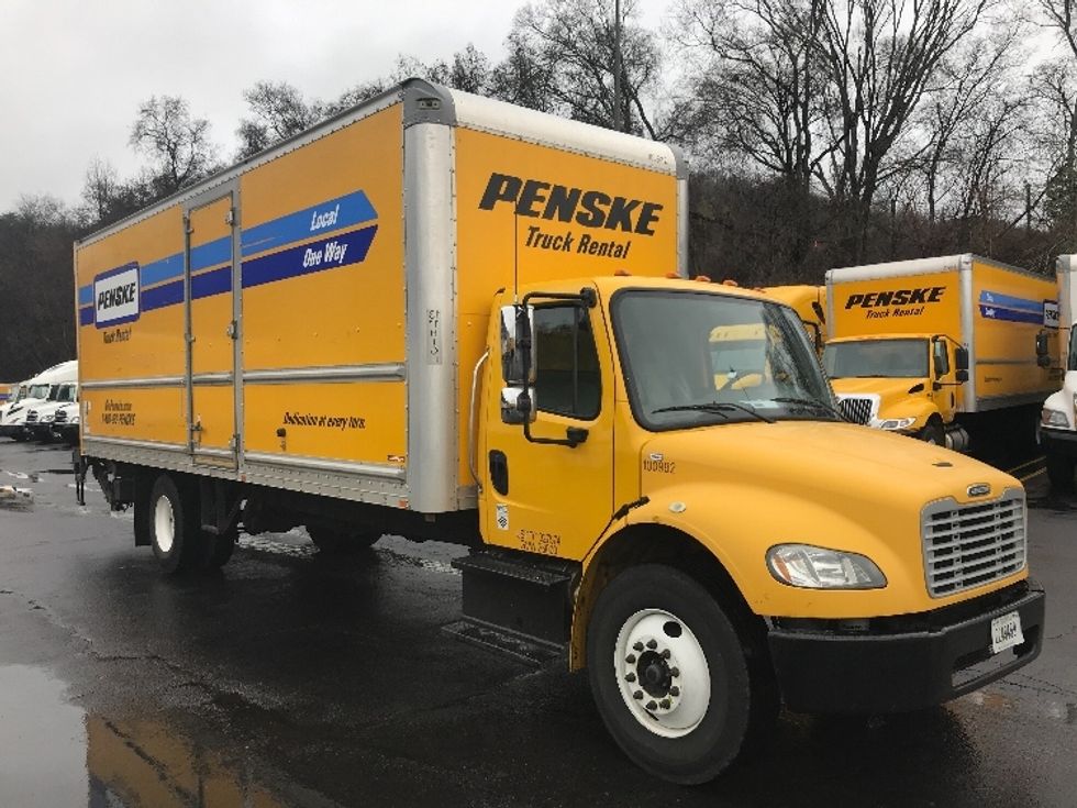 used 2015 freightliner truck medium duty box truck unit 100982 penske used trucks penske used trucks