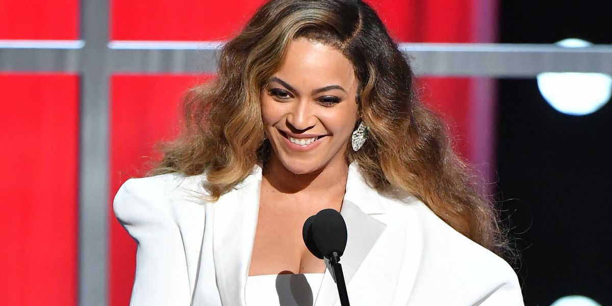 Beyoncé Surprises Fans on the Disney Singalong