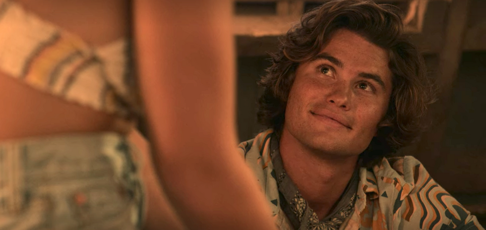 9 Reasons John B From Netflix's 'Outer Banks' Is The Quarantine Boyfriend You Need RN