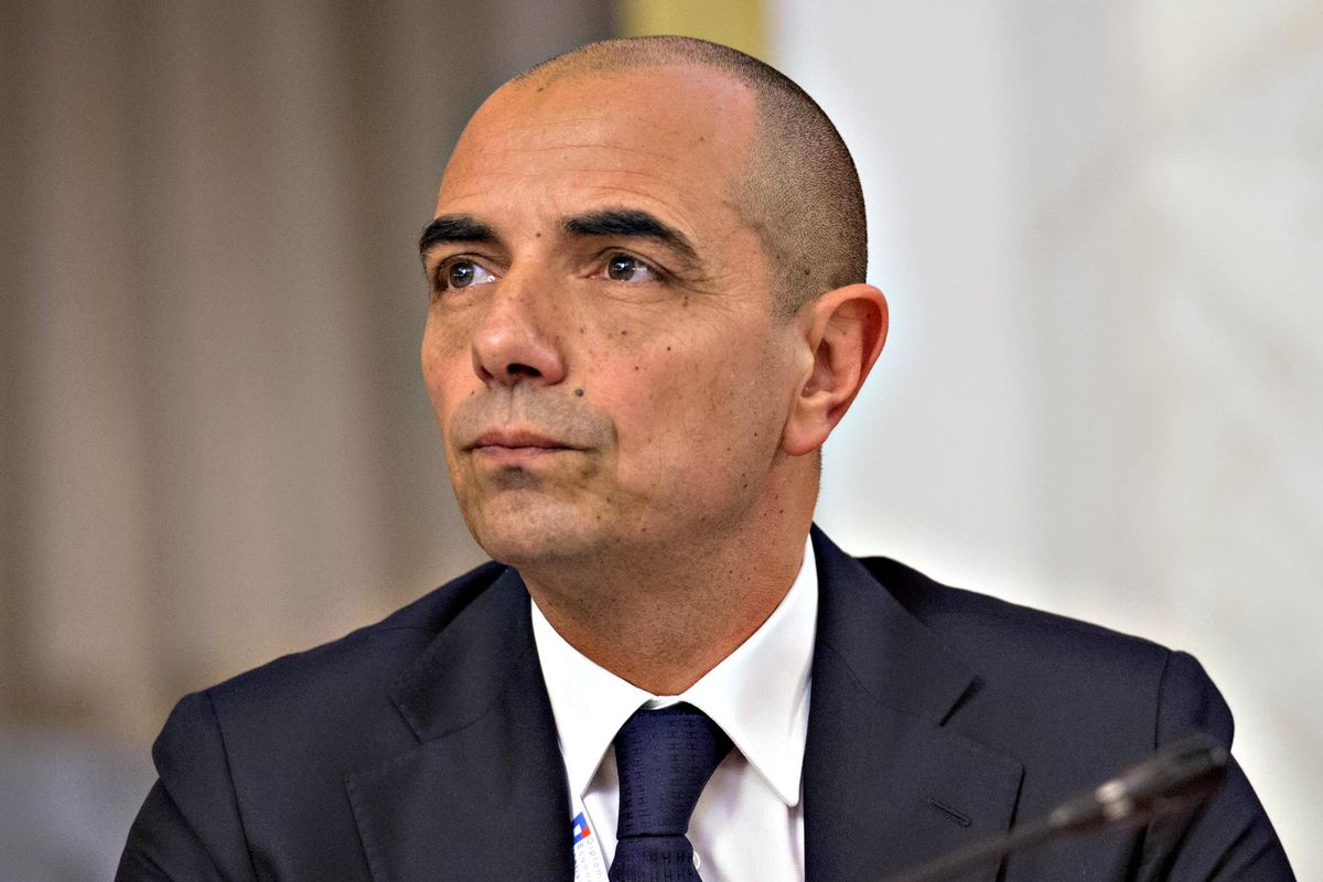 «Gli statali sono pagati per non lavorare: niente smart working»