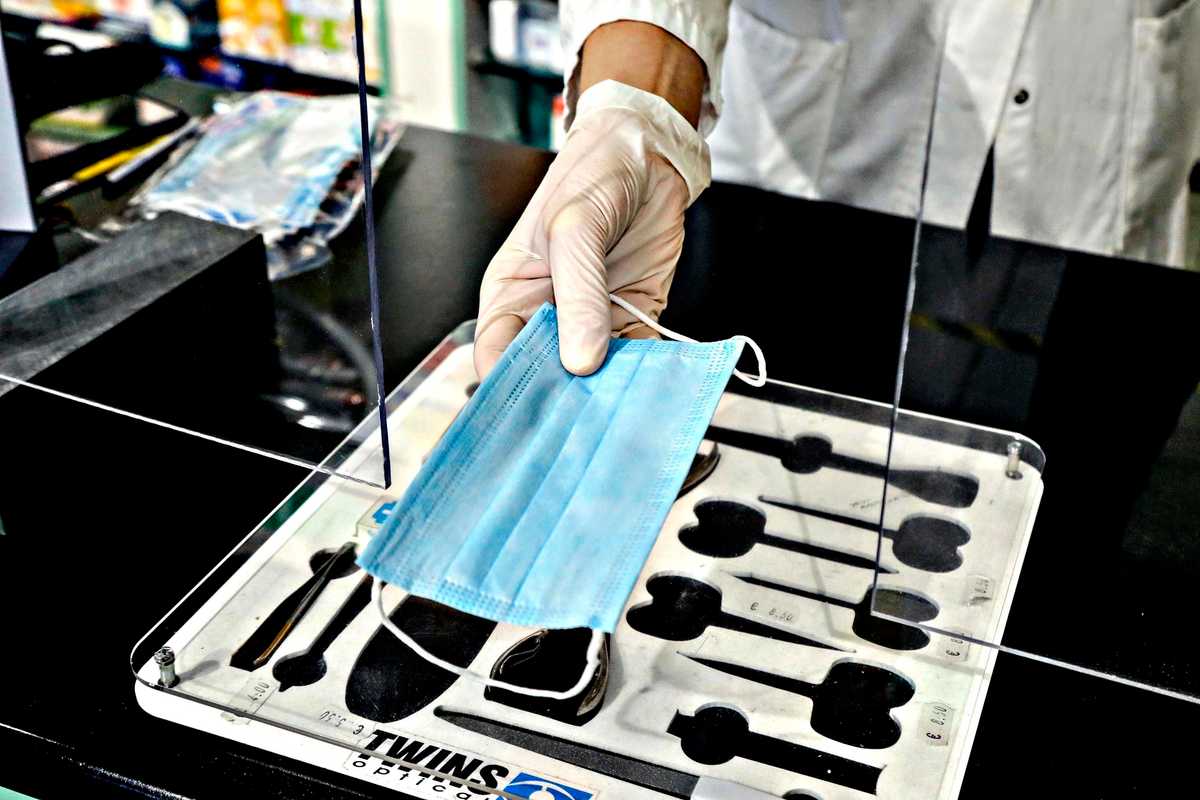 Mascherine sparite. Ora la Eco Tech incolpa il fornitore