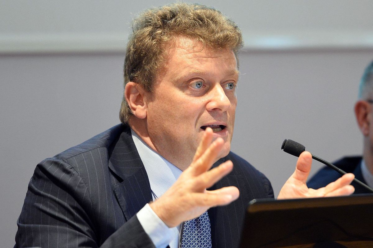 «Ministro Azzolina, per favore quest’estate non chiuda le scuole»