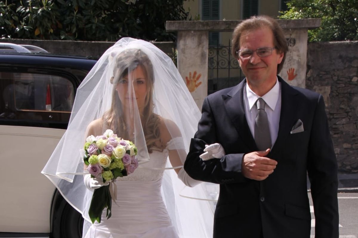 Cristina Longhini: «Mio papà fatto morire e poi cremato. E mi presentano il conto, anche caro»