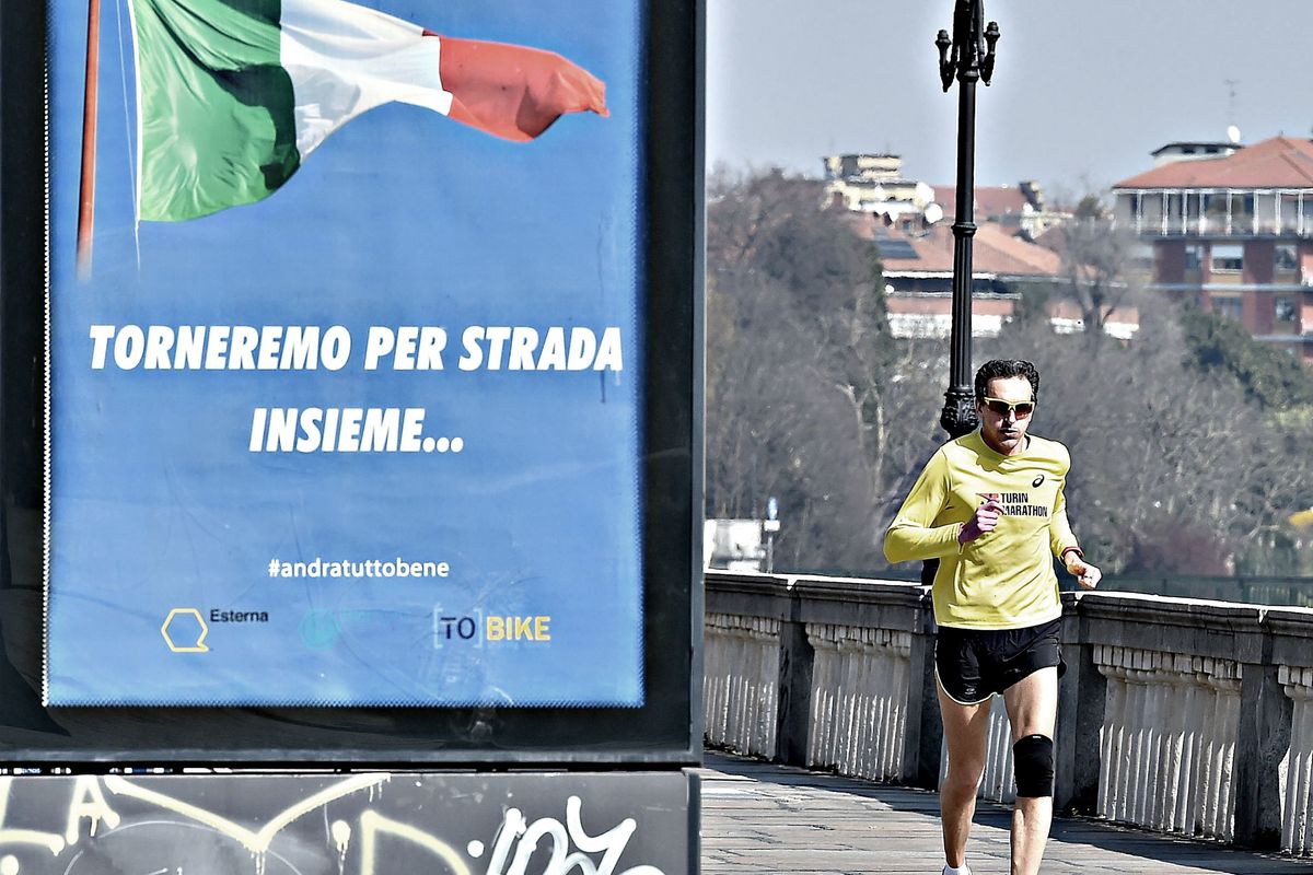 «Congiunti», parchi e bus. L’Italia cerca di decifrare le supercazzole di Conte