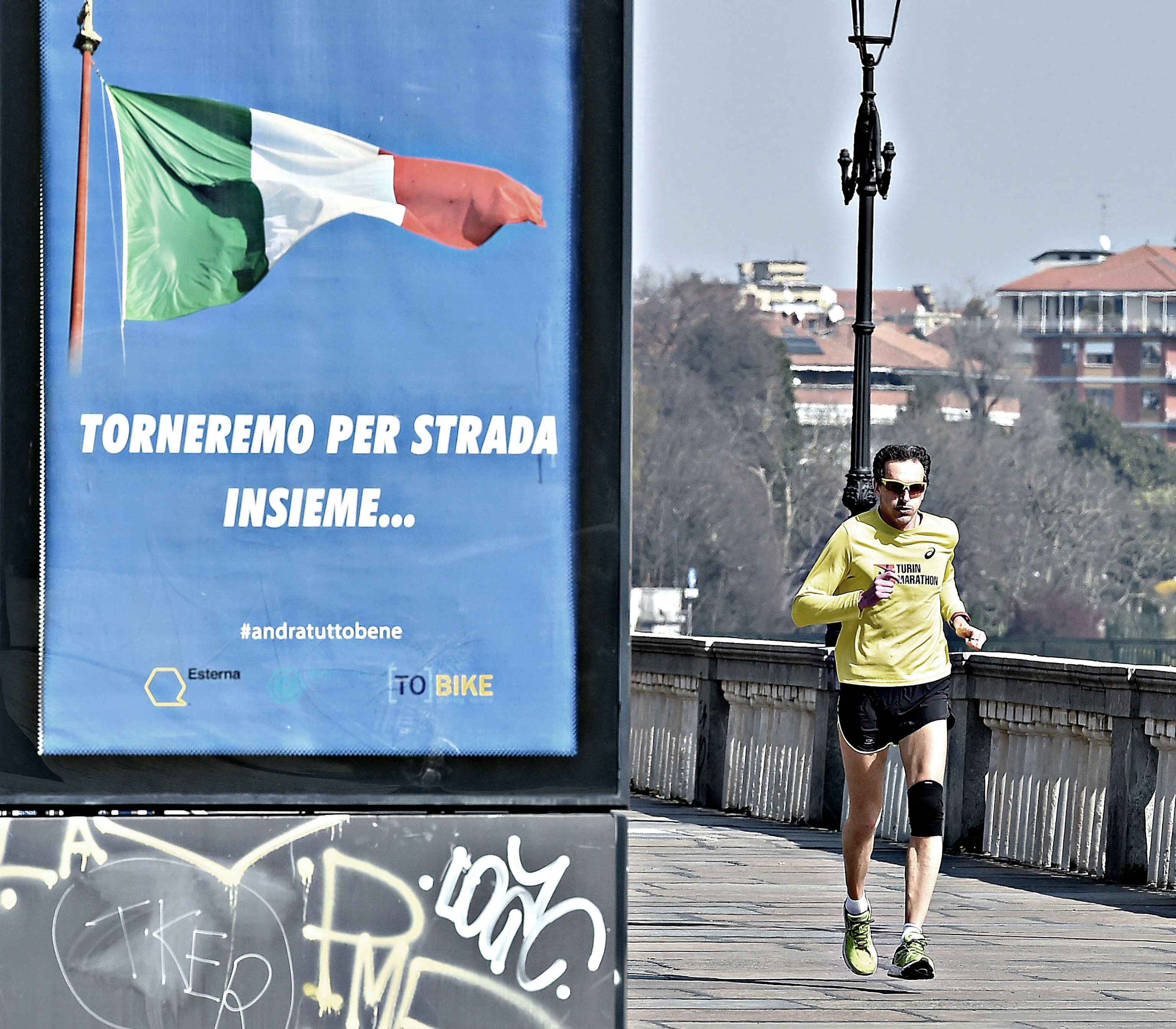 «Congiunti», parchi e bus. L’Italia cerca di decifrare le supercazzole di Conte