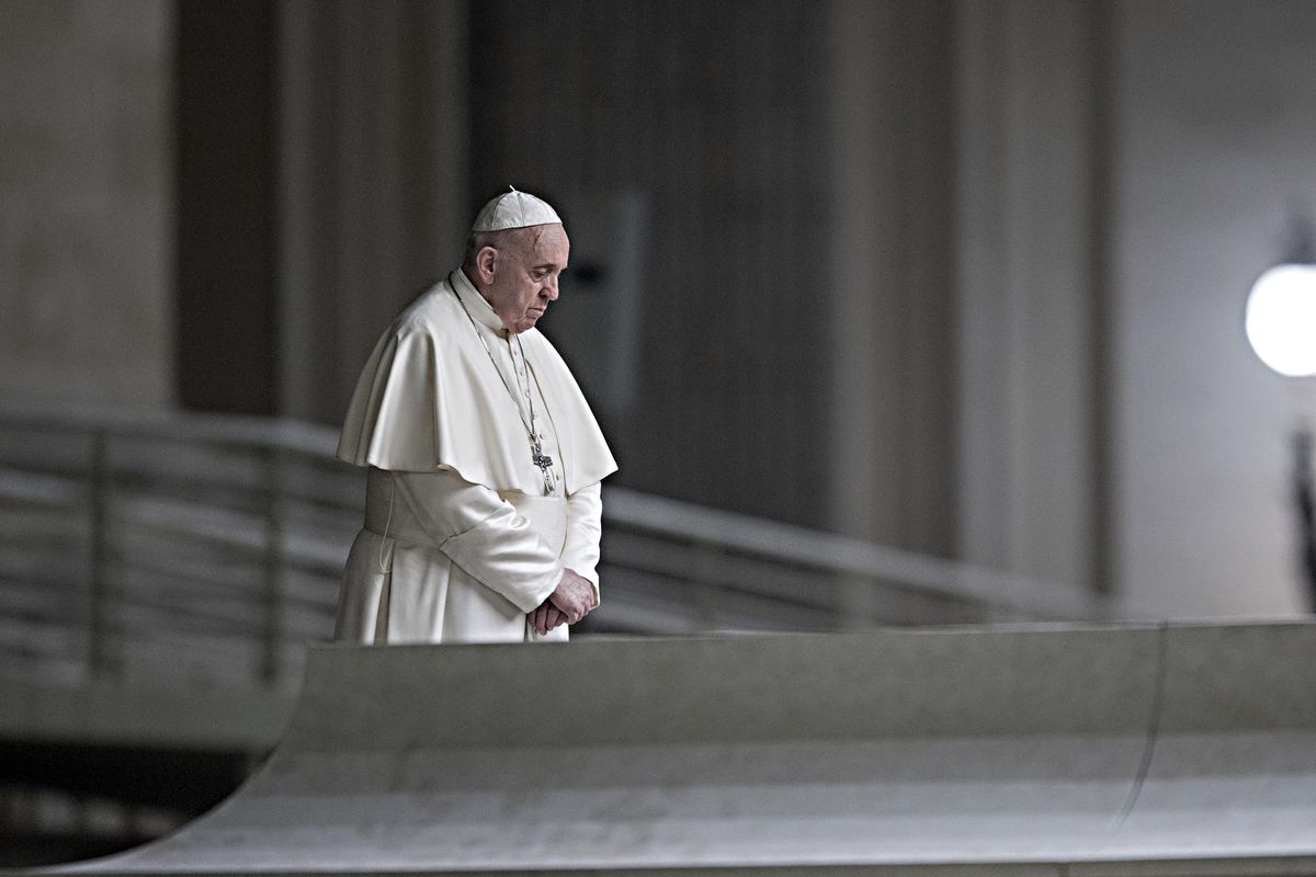 «Non favoriamo i sovranisti». Il cerchio magico del Papa impone la frenata sulle messe
