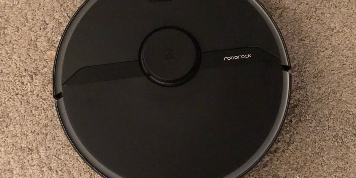 Roborock S6 Pure Review: Powerful smart vacuum, middling mop