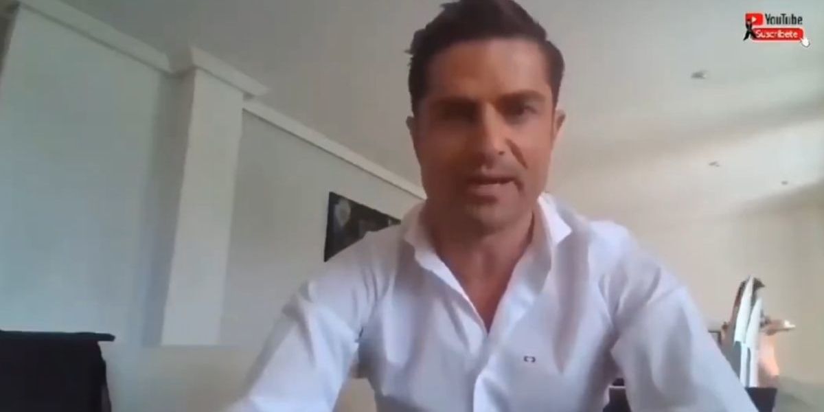 Reporter Goes Viral After Mostly-Naked Woman Walks Through His