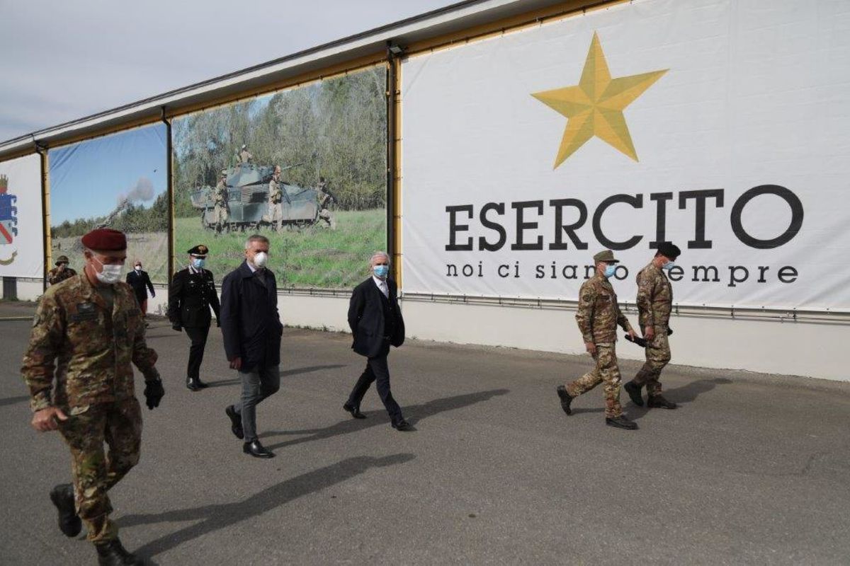 I capi di stato maggiore dell'esercito in videoconferenza per l'emergenza Covid