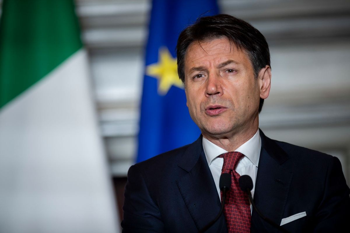 I pericolosi sogni d’oro del premier camomilla