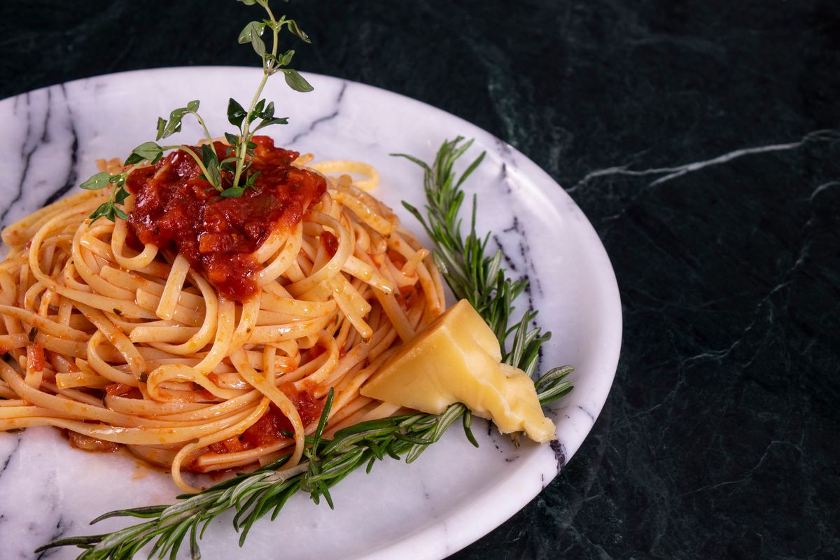Cuciniamo insieme: spaghetti al ragù di cernia