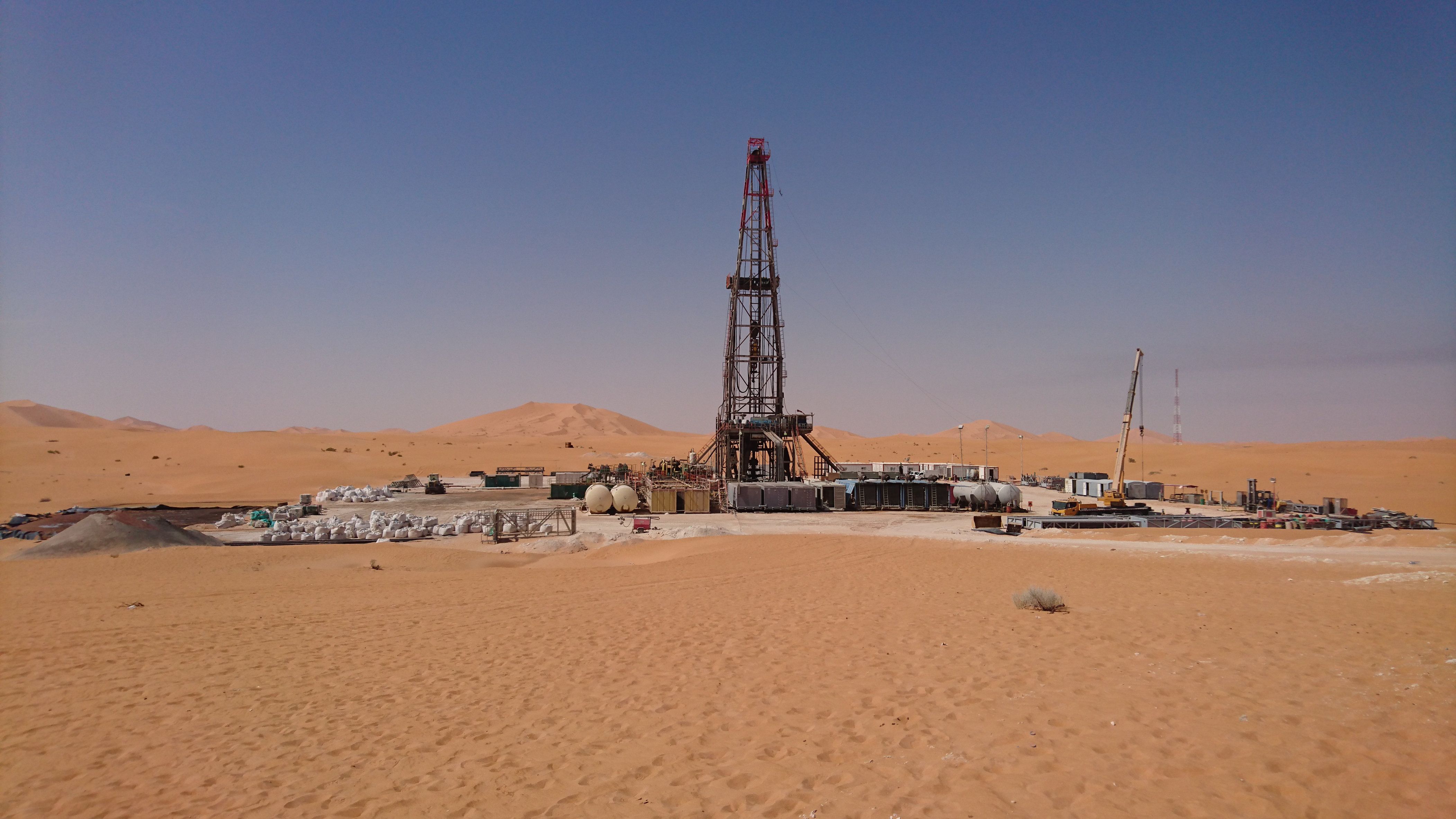 Il thriller che svela gli intrighi del petrolio