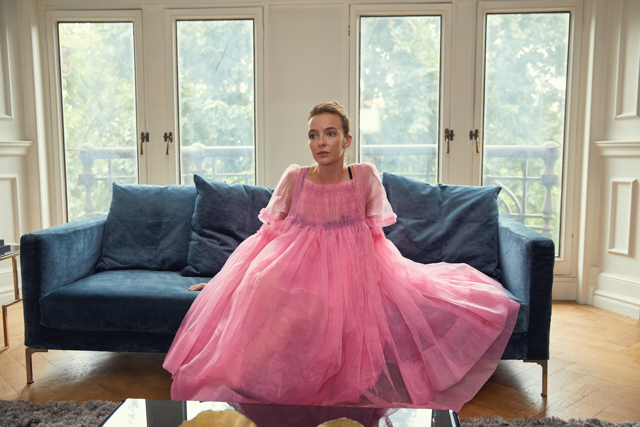 killing eve pink dress 