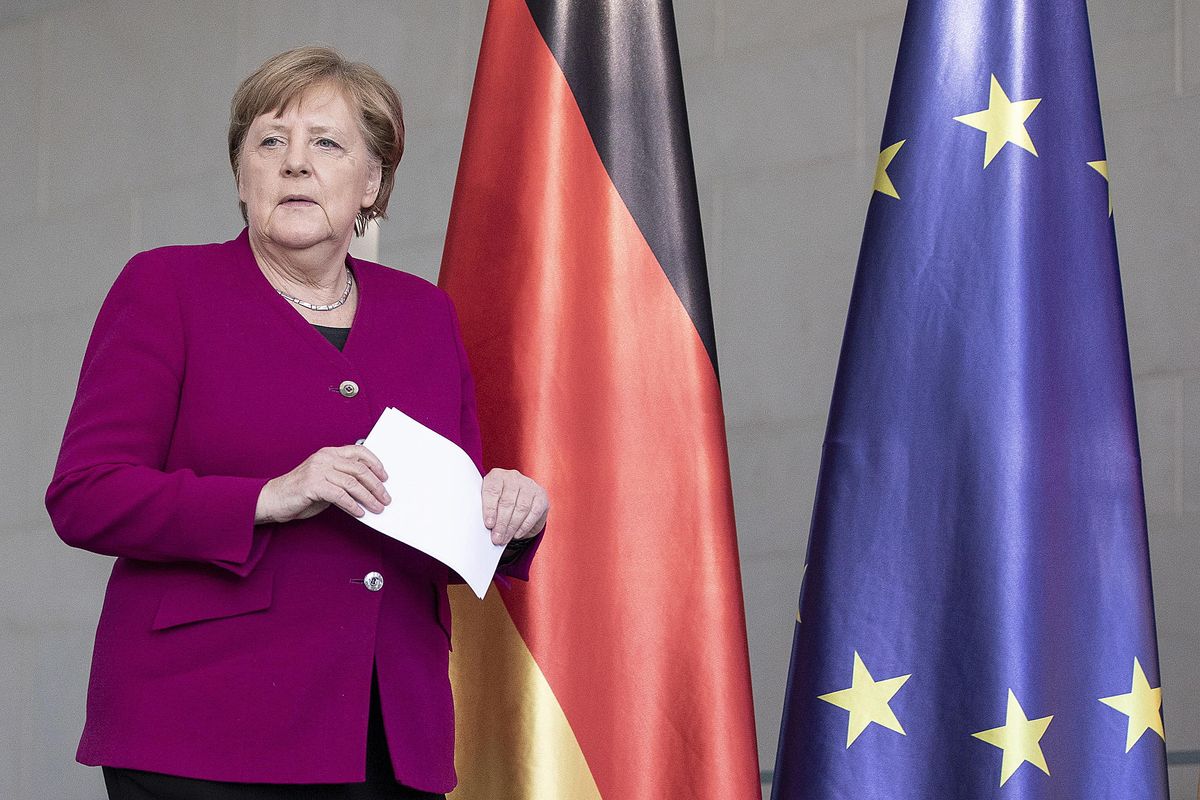 Ue col fiato sospeso. Oggi in Germania si deciderà il futuro della moneta unica