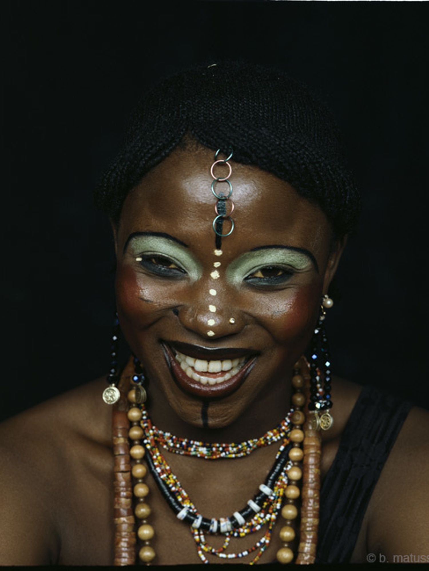 Portrait of a Kalakuta Queen, Fela Kuti's dancers and class=